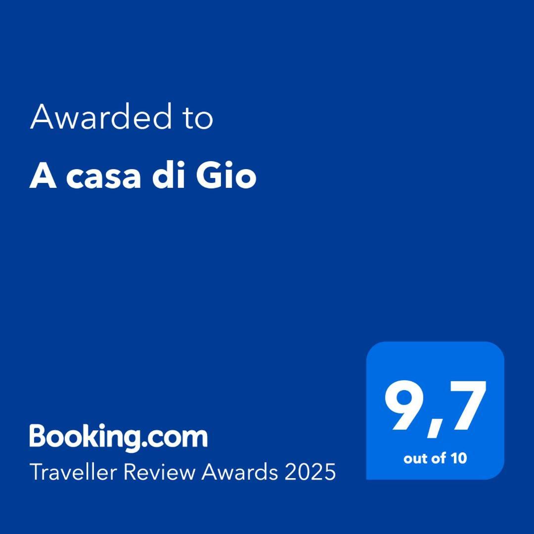 לינה וארוחת בוקר לצ'ה A Casa Di Gio מראה חיצוני תמונה