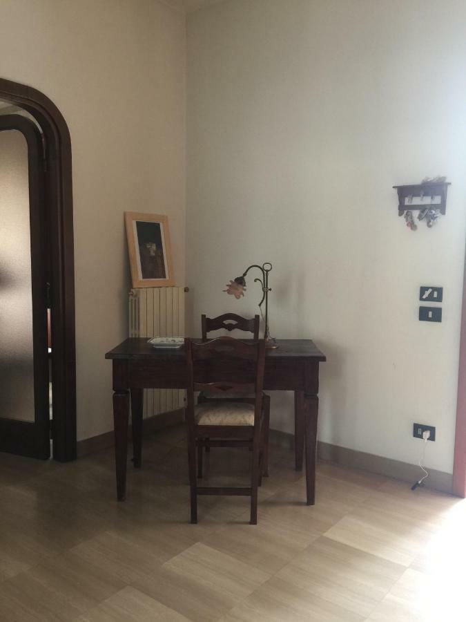 לינה וארוחת בוקר לצ'ה A Casa Di Gio מראה חיצוני תמונה