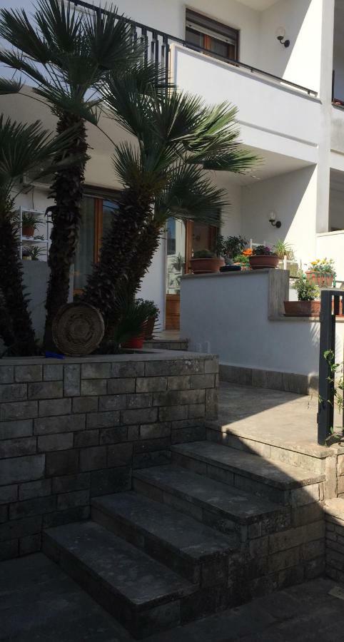 לינה וארוחת בוקר לצ'ה A Casa Di Gio מראה חיצוני תמונה